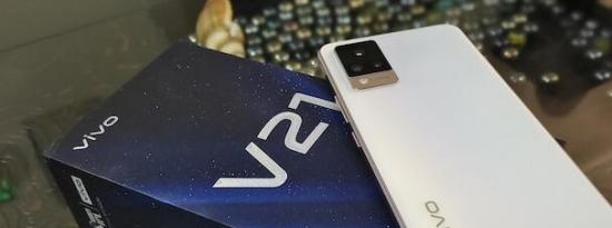 帶有4800萬(wàn)像素自拍相機(jī)的Vivo V21在推出